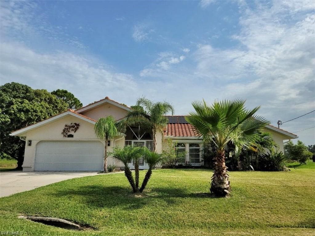 629 Charles Sise ST LEHIGH ACRES, FL 33974