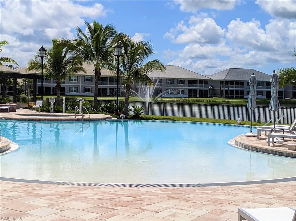 178 Indies DR E 201 NAPLES, FL 34114