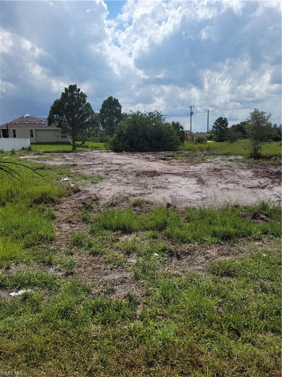 714 Euston AVE S LEHIGH ACRES, FL 33974