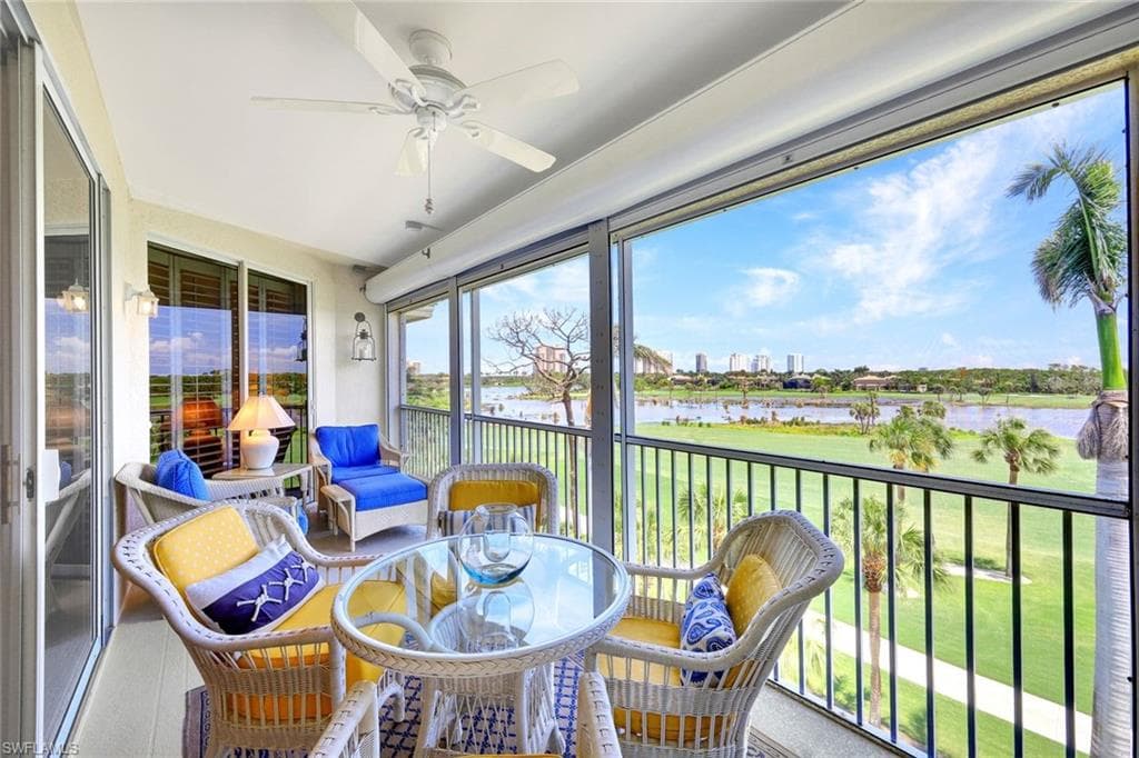 4120 Bayhead DR 305 BONITA SPRINGS, FL 34134