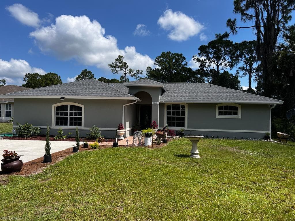 1071 18th AVE NE NAPLES, FL 34120