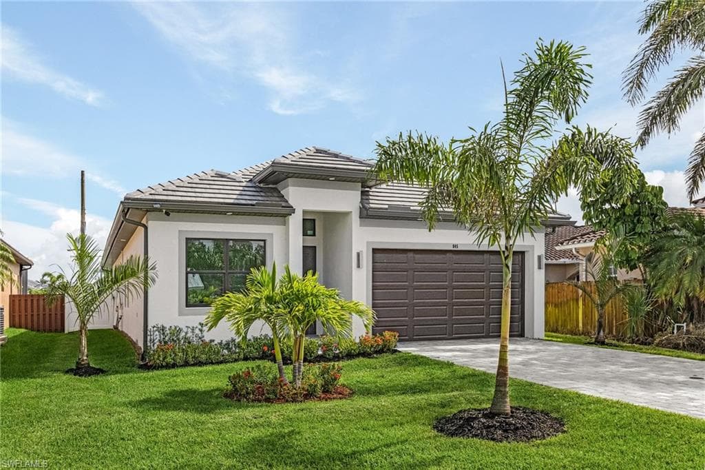 845 103rd AVE N NAPLES, FL 34108