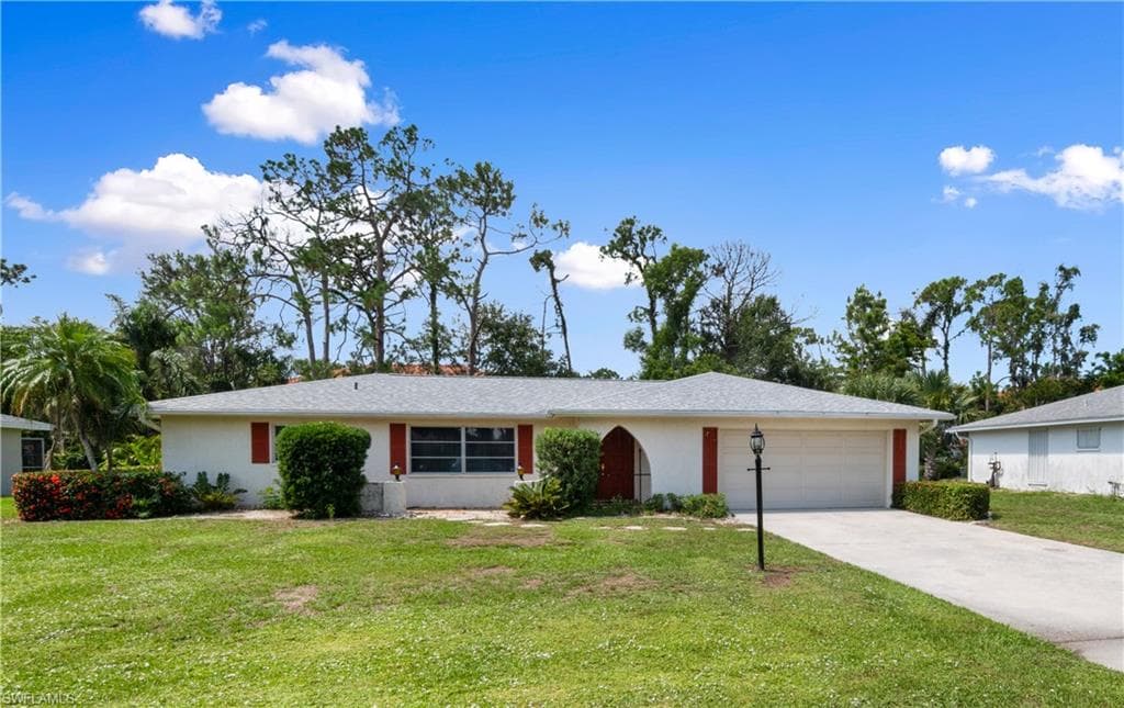 2342 La Salle AVE FORT MYERS, FL 33907