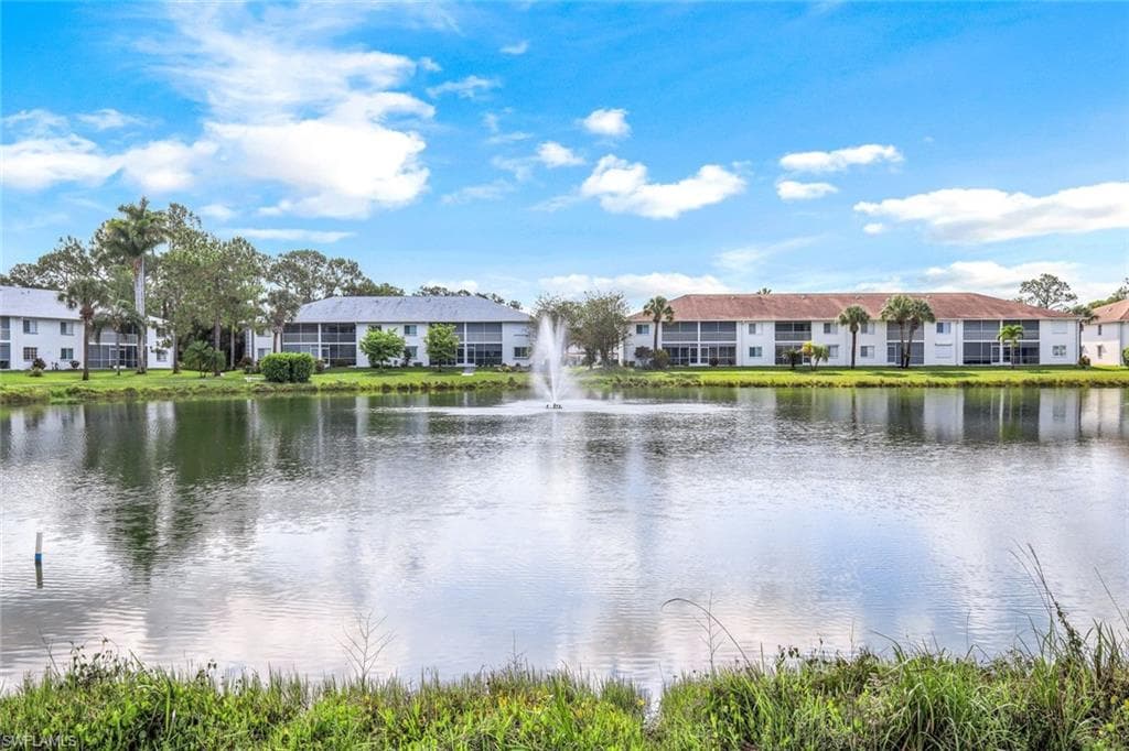 484 Belina DR 1409 NAPLES, FL 34104