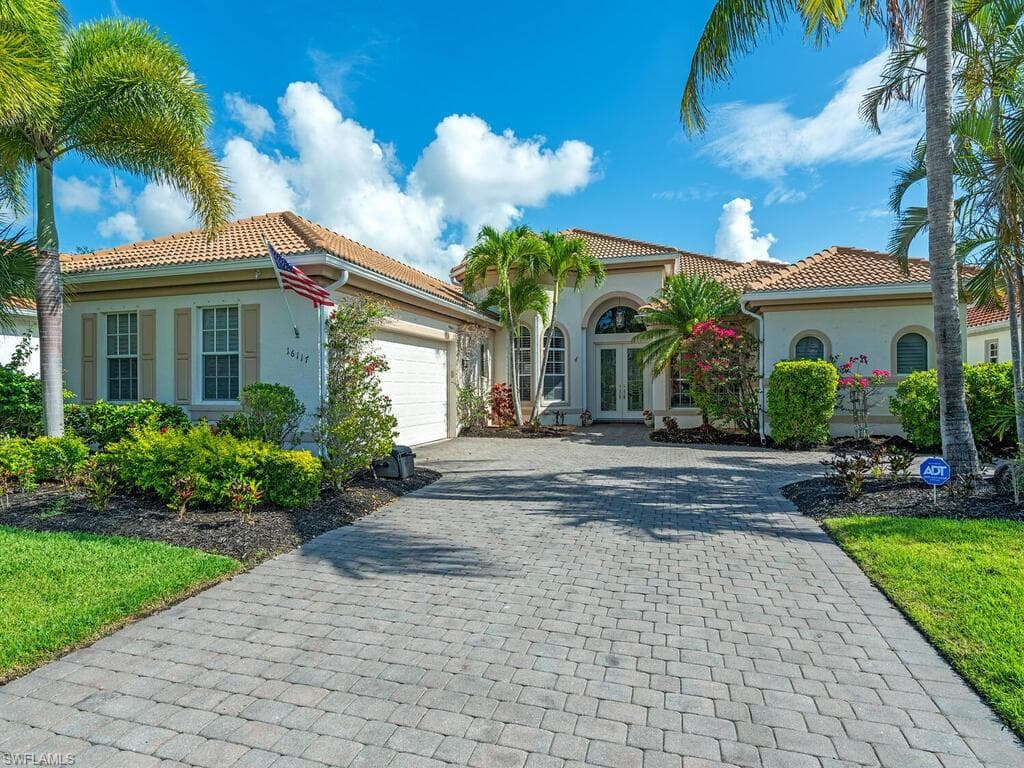 16117 Parque LN NAPLES, FL 34110