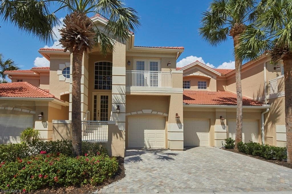 26851 Wyndhurst CT 201 BONITA SPRINGS, FL 34134