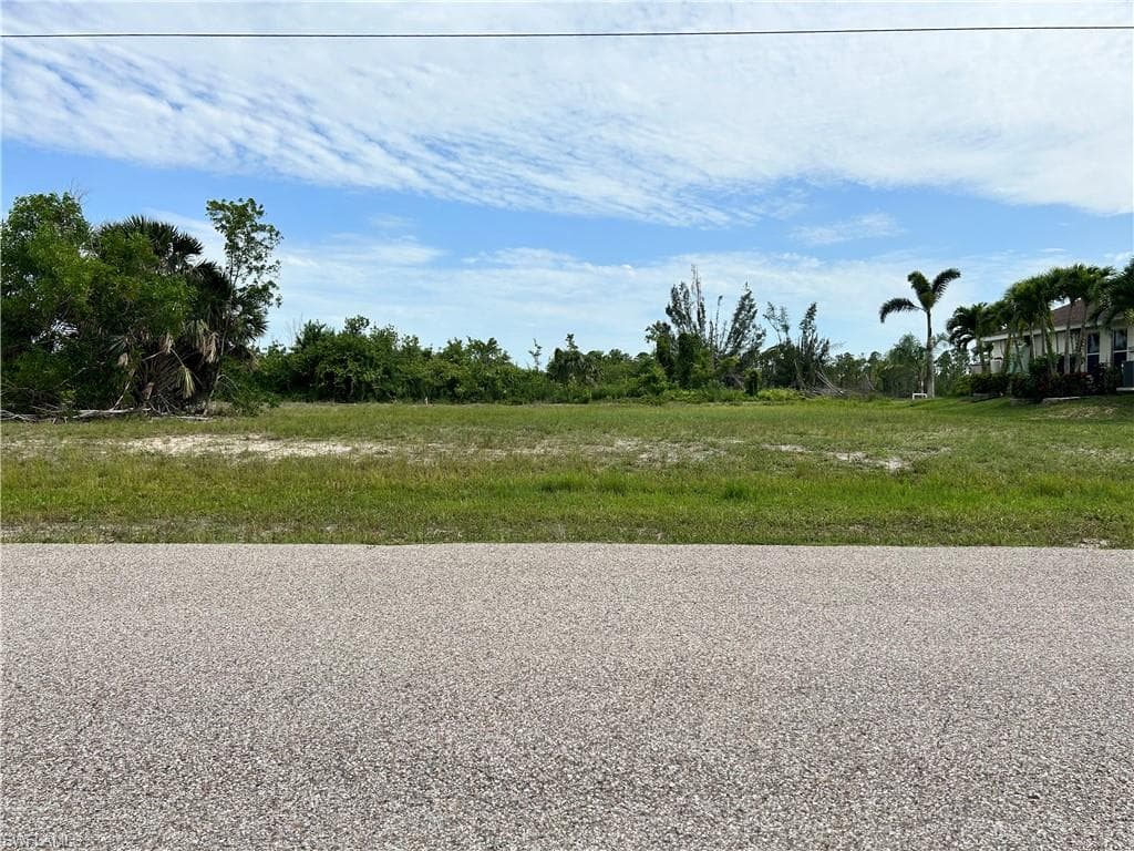 2824 NW 25th ST CAPE CORAL, FL 33993