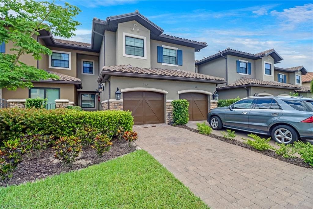 9679 Montelanico LOOP 202 NAPLES, FL 34119