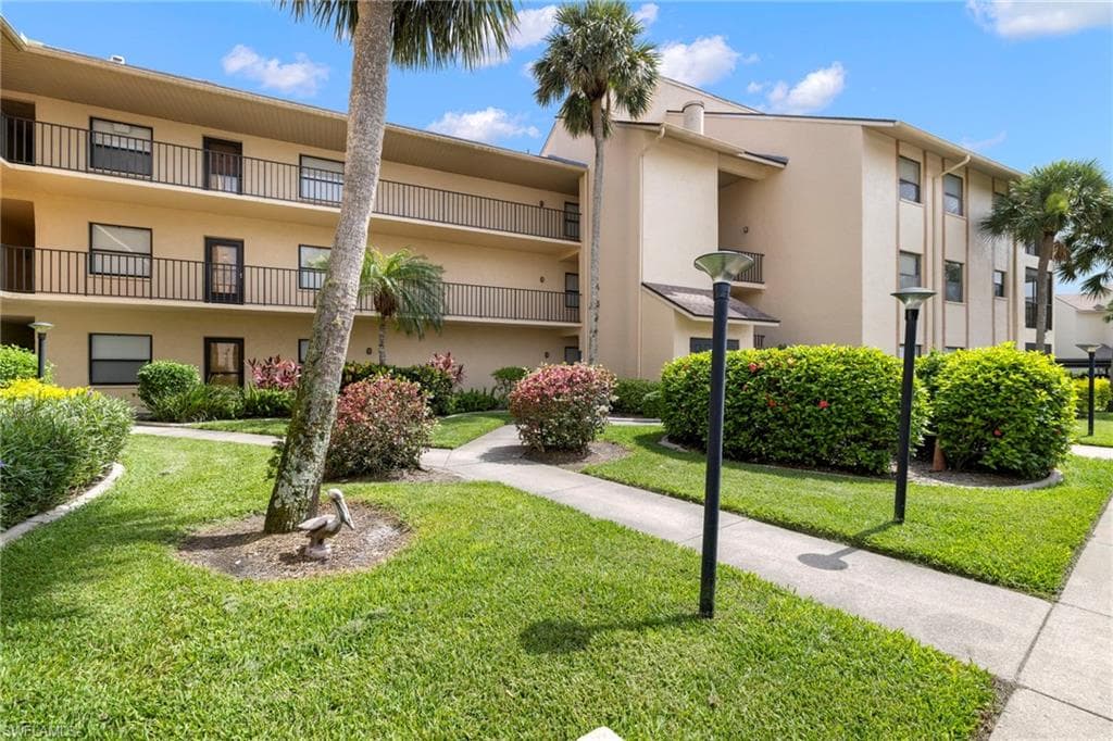13276 White Marsh LN 12 FORT MYERS, FL 33912