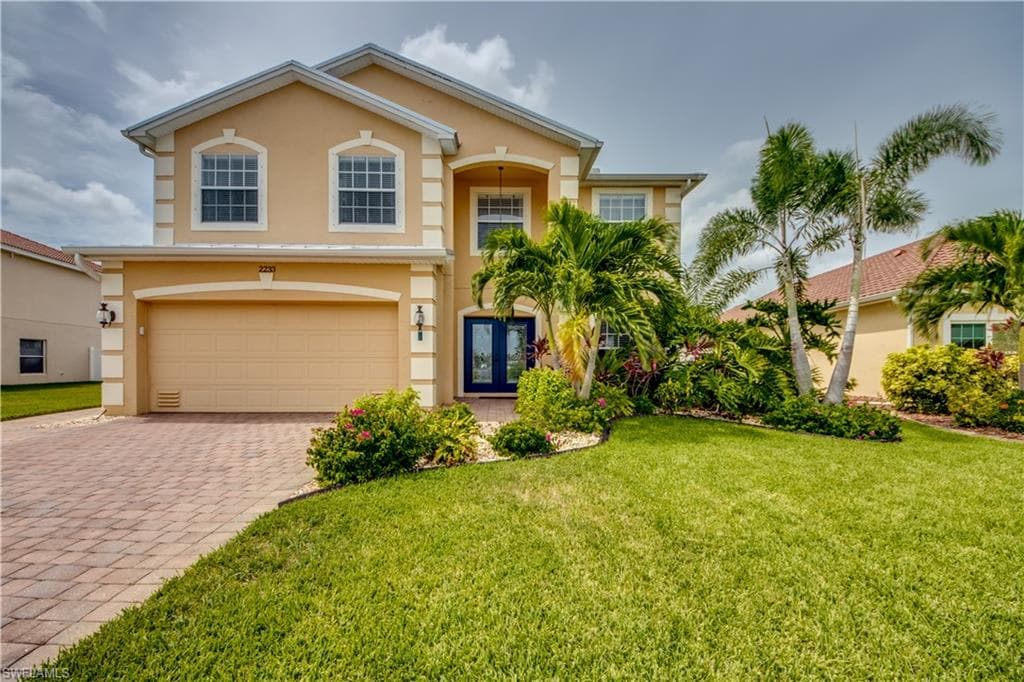 2233 Cape Heather CIR CAPE CORAL, FL 33991
