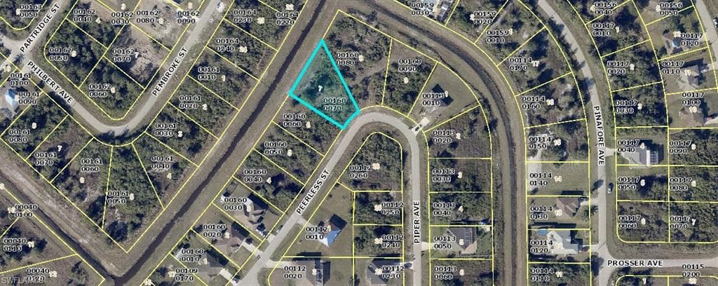 357 Peerless ST LEHIGH ACRES, FL 33974