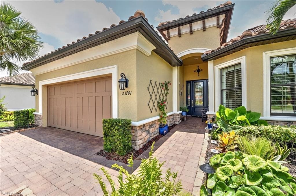 23741 Pebble Pointe LN ESTERO, FL 34135