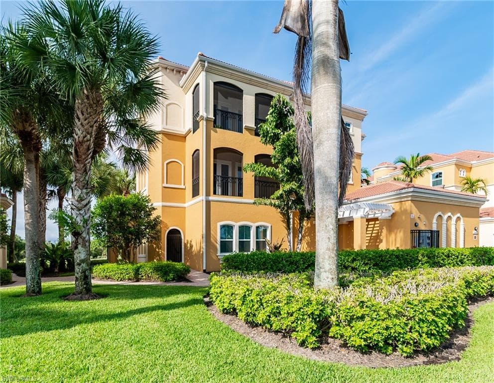 1442 Borghese LN 9-201 NAPLES, FL 34114
