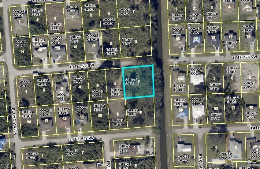 4301 13th ST SW LEHIGH ACRES, FL 33976