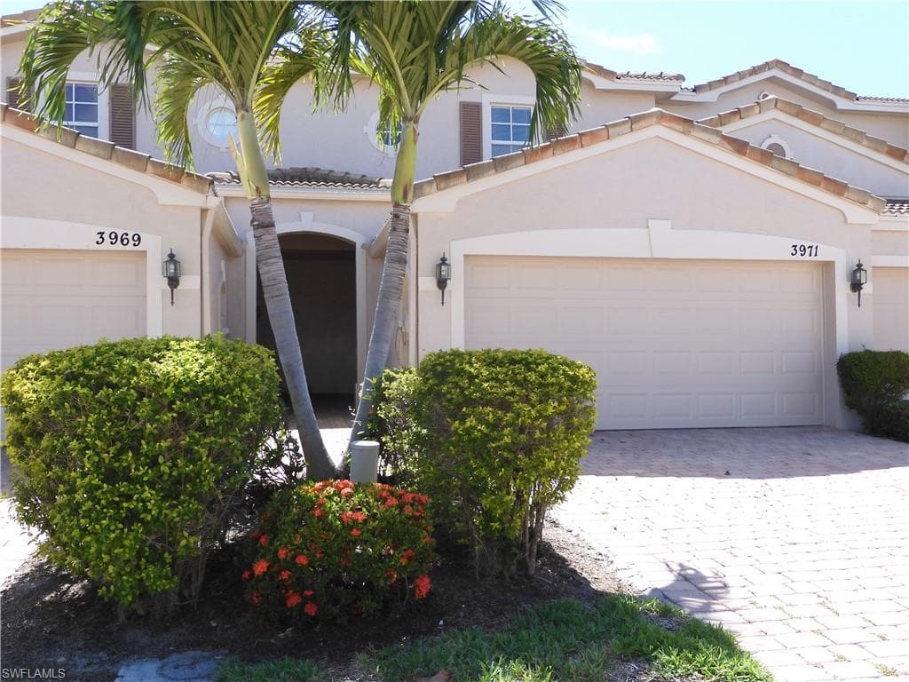 3971 Cherrybrook LOOP FORT MYERS, FL 33966