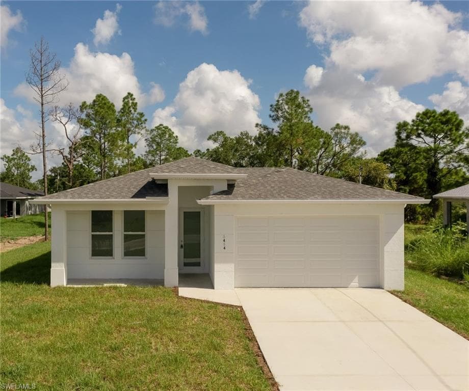 705 Wellington AVE LEHIGH ACRES, FL 33972