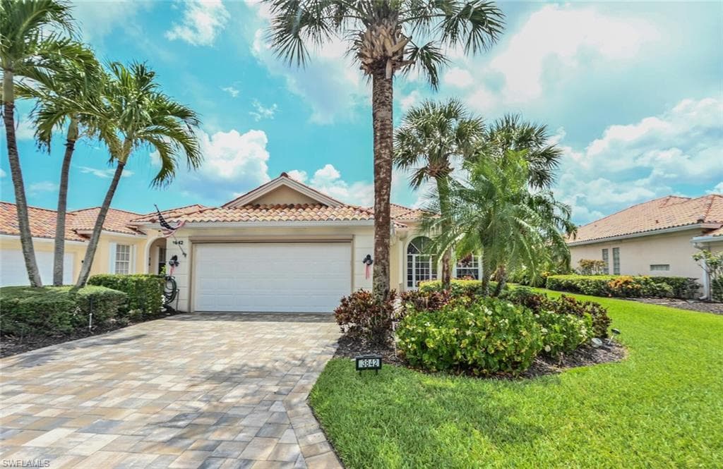 3842 Huelva CT NAPLES, FL 34109