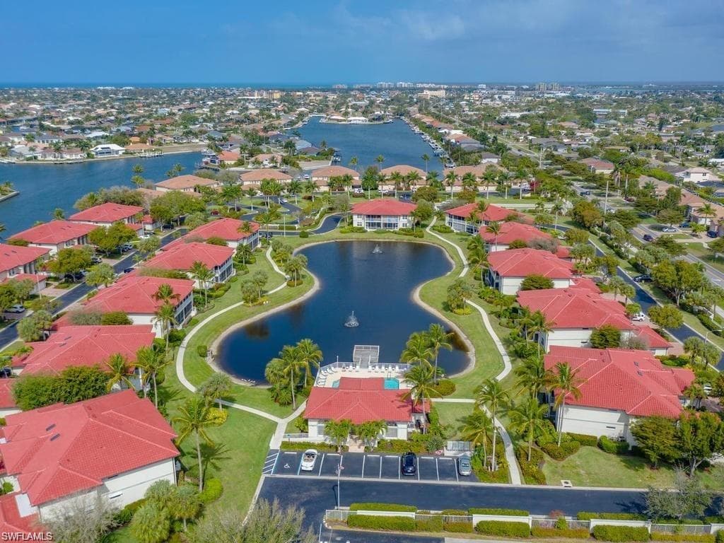 285 Waterside CIR 2-102 MARCO ISLAND, FL 34145