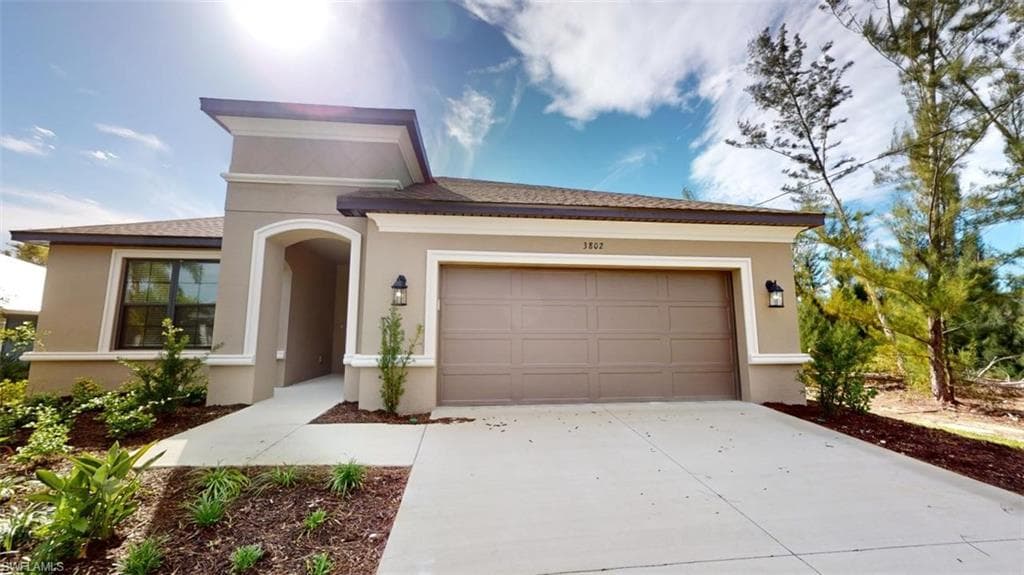 3802 2nd LN CAPE CORAL, FL 33991