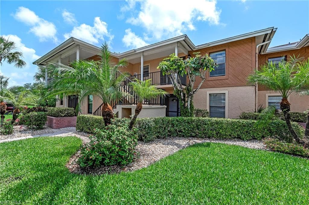 195 Cypress WAY E 2 NAPLES, FL 34110