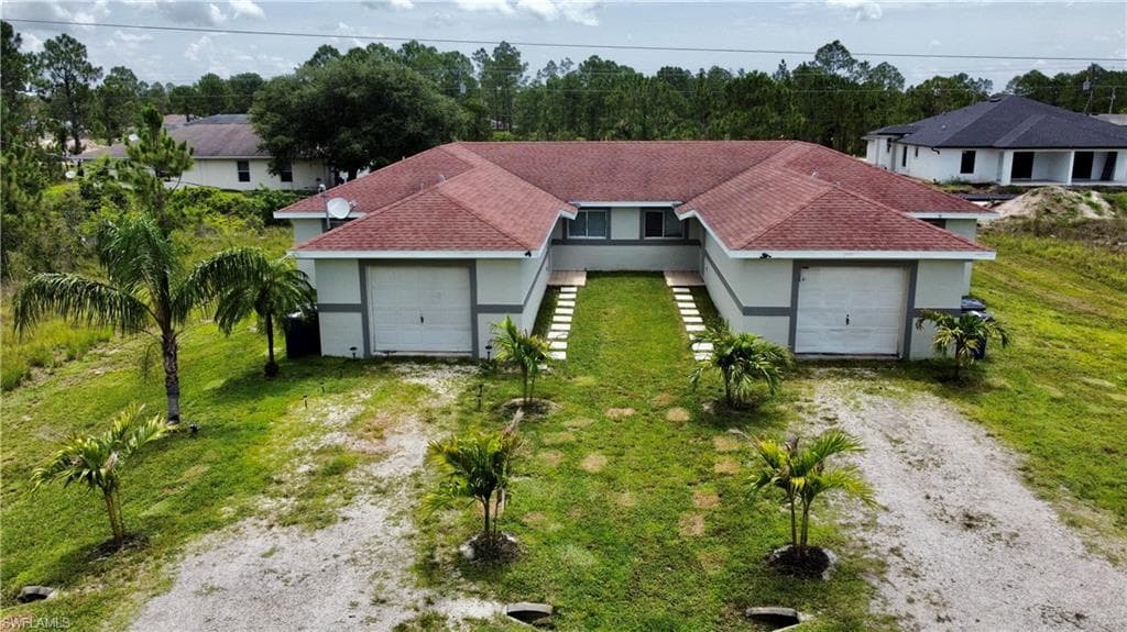 777-779 Bedford DR LEHIGH ACRES, FL 33974