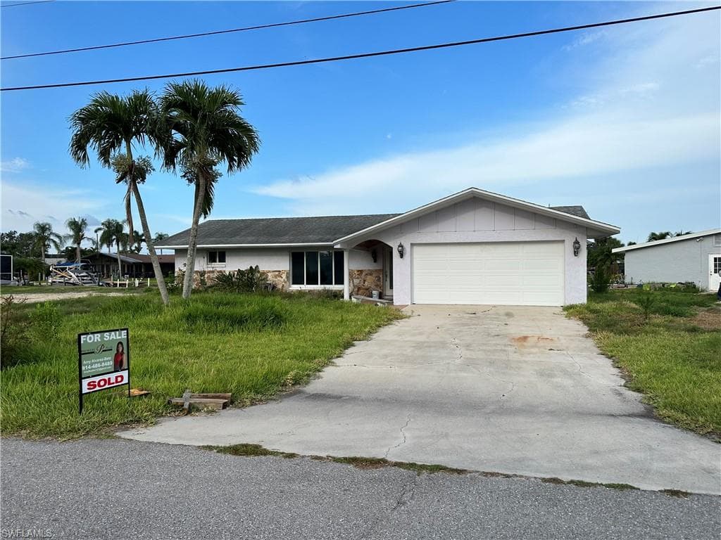 6219 Island Park CT FORT MYERS, FL 33908