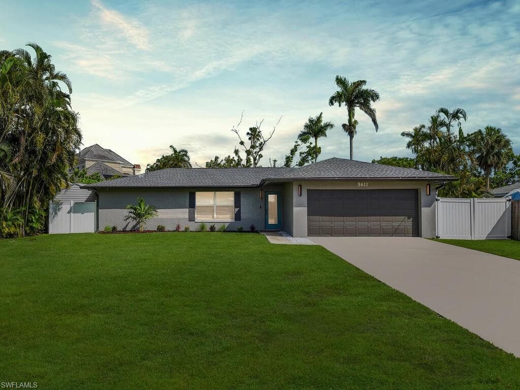 5611 Goetz DR FORT MYERS, FL 33919