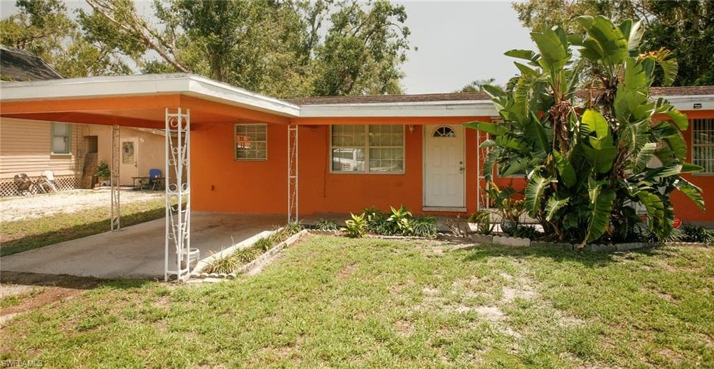 1898 Hanson ST FORT MYERS, FL 33901