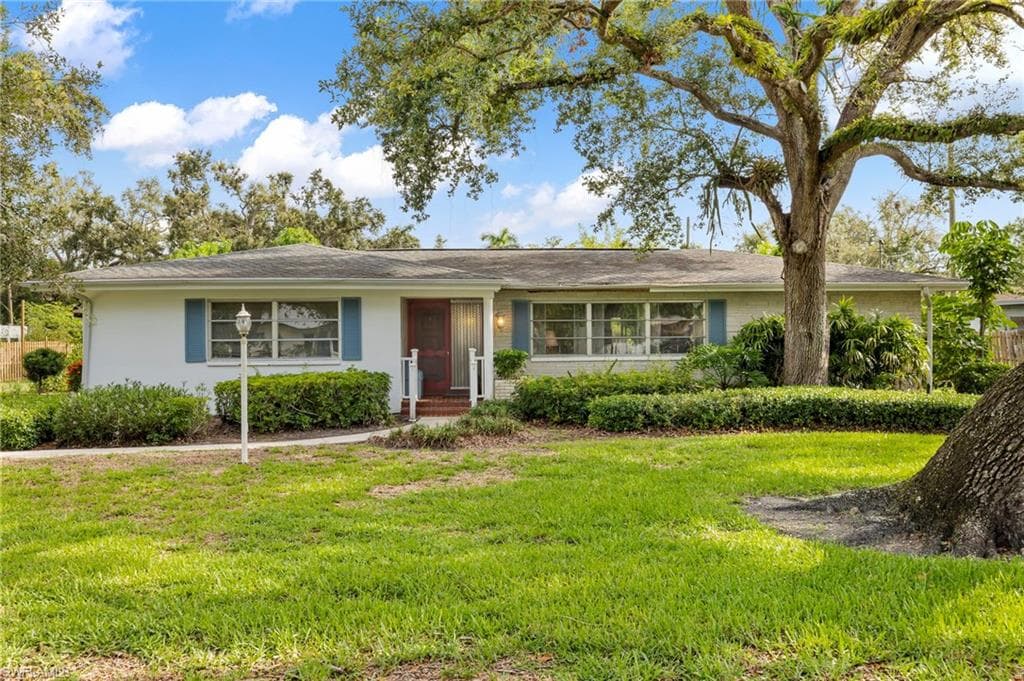 1751 Maple AVE FORT MYERS, FL 33901