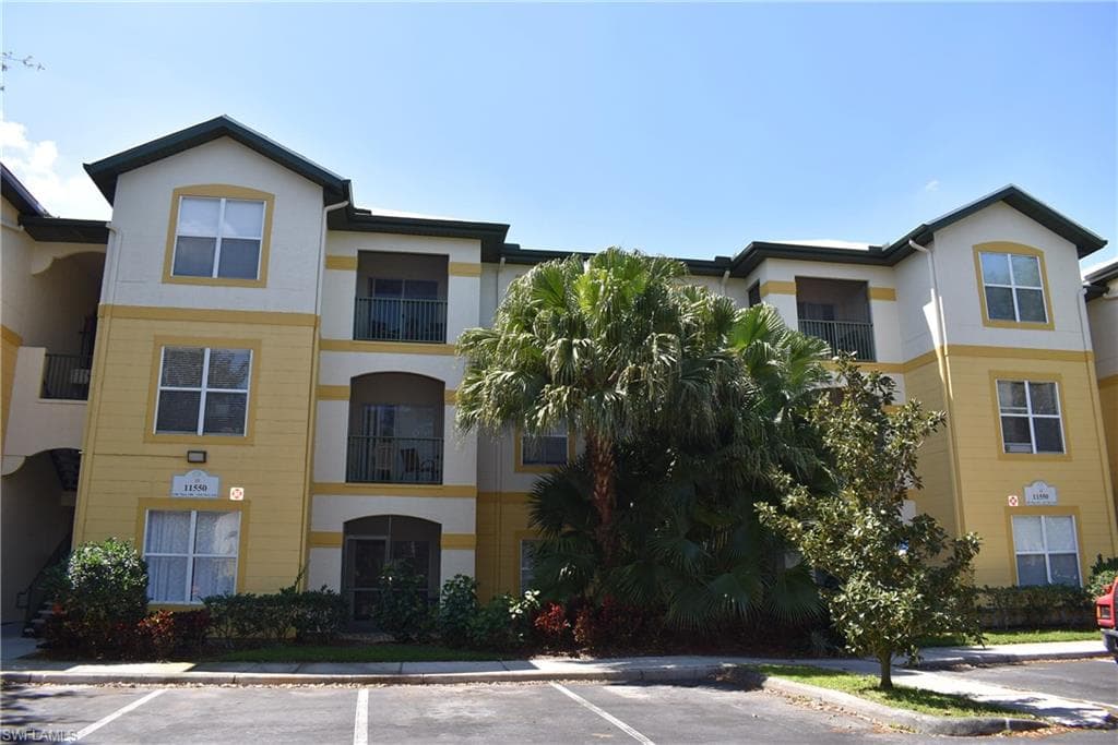 11490 Villa Grand 222 FORT MYERS, FL 33913