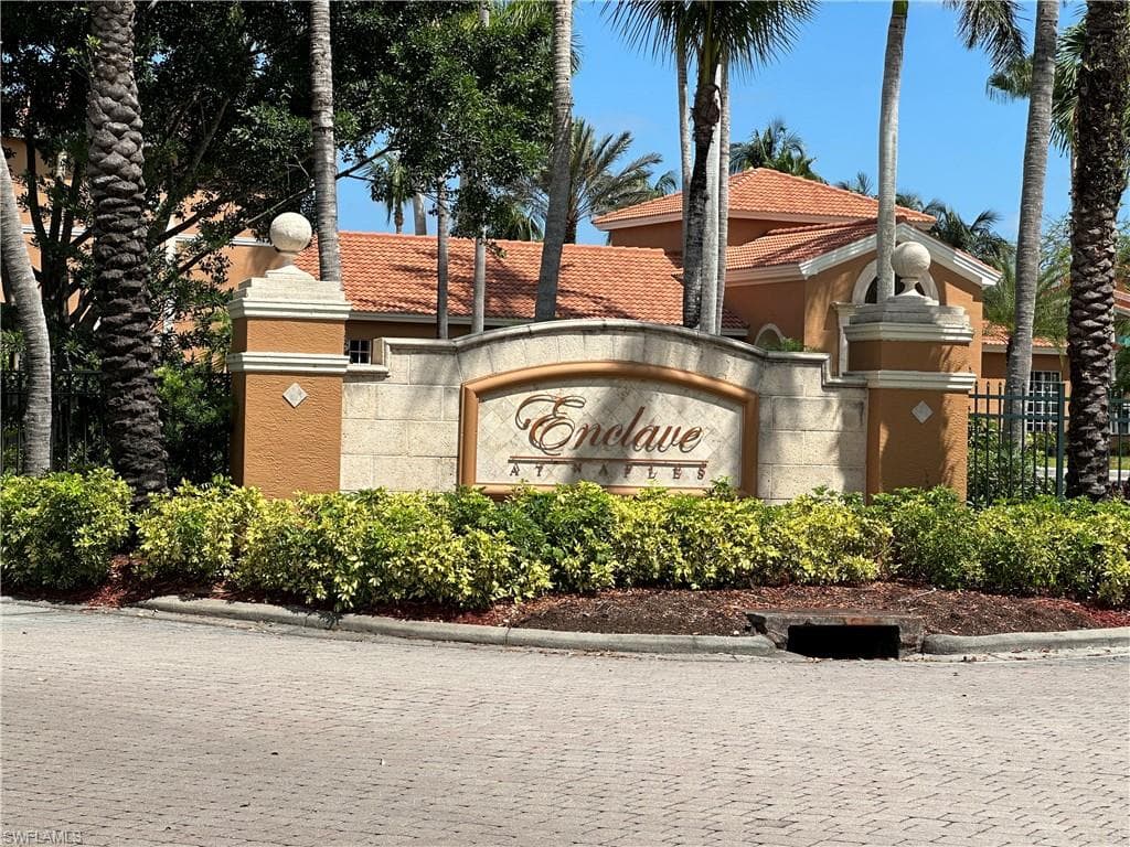 1160 Wildwood Lakes BLVD 9-304 NAPLES, FL 34104