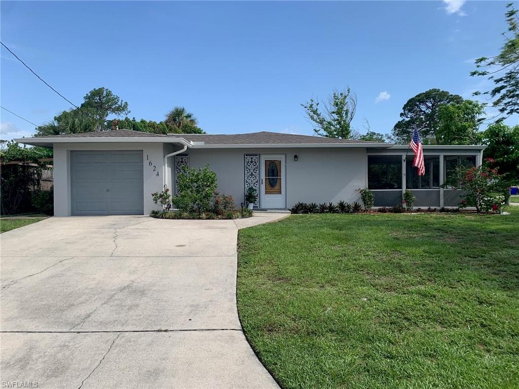 1624 North DR FORT MYERS, FL 33907
