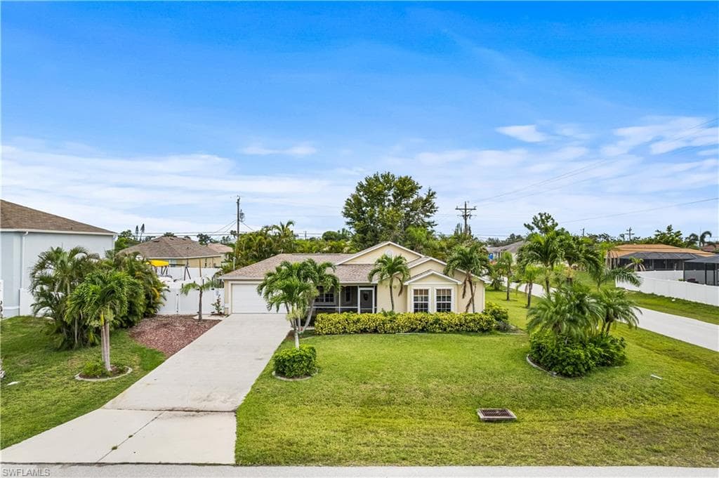 221 SW 19th TER CAPE CORAL, FL 33991