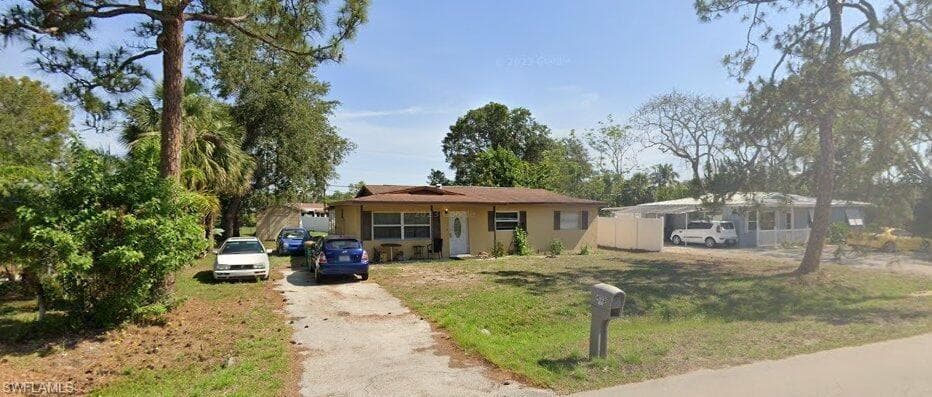 4133 Estey AVE NAPLES, FL 34104