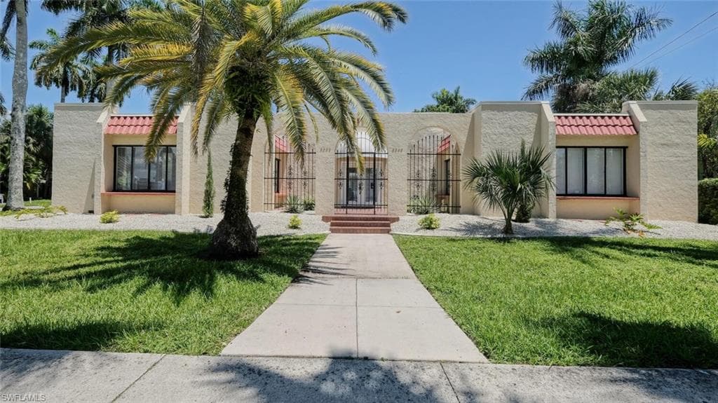 2548-2550 1st ST 2550 FORT MYERS, FL 33901