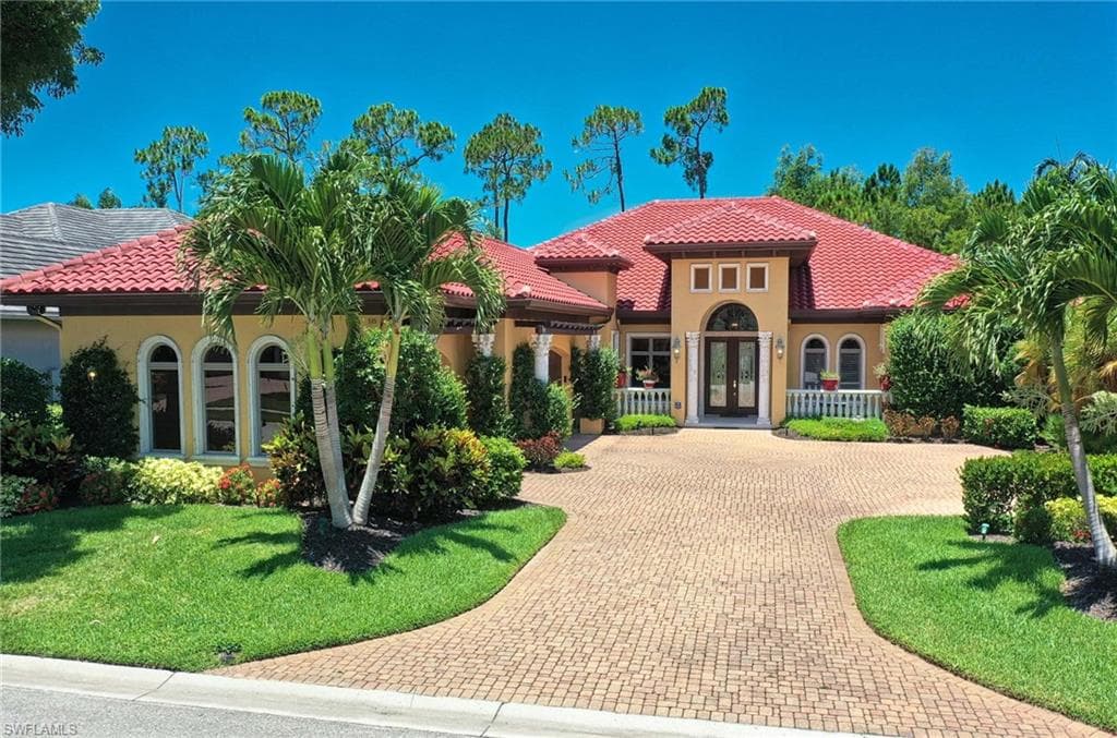 7535 Treeline DR NAPLES, FL 34119