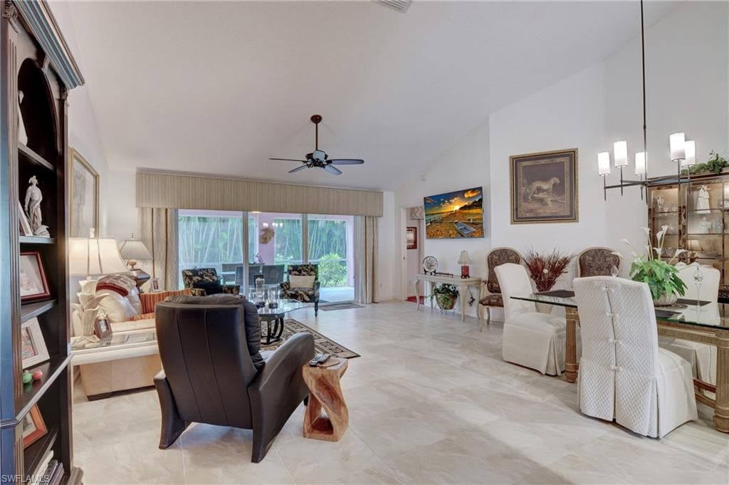 4072 Royal Wood Blvd BLVD NAPLES, FL 34112