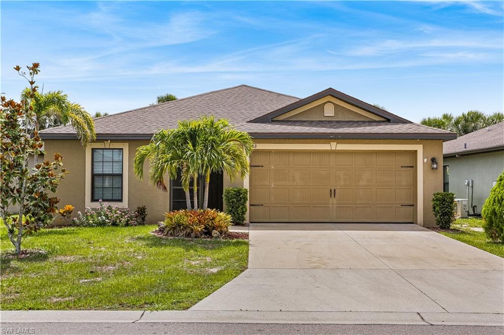 383 Shadow Lakes DR LEHIGH ACRES, FL 33974