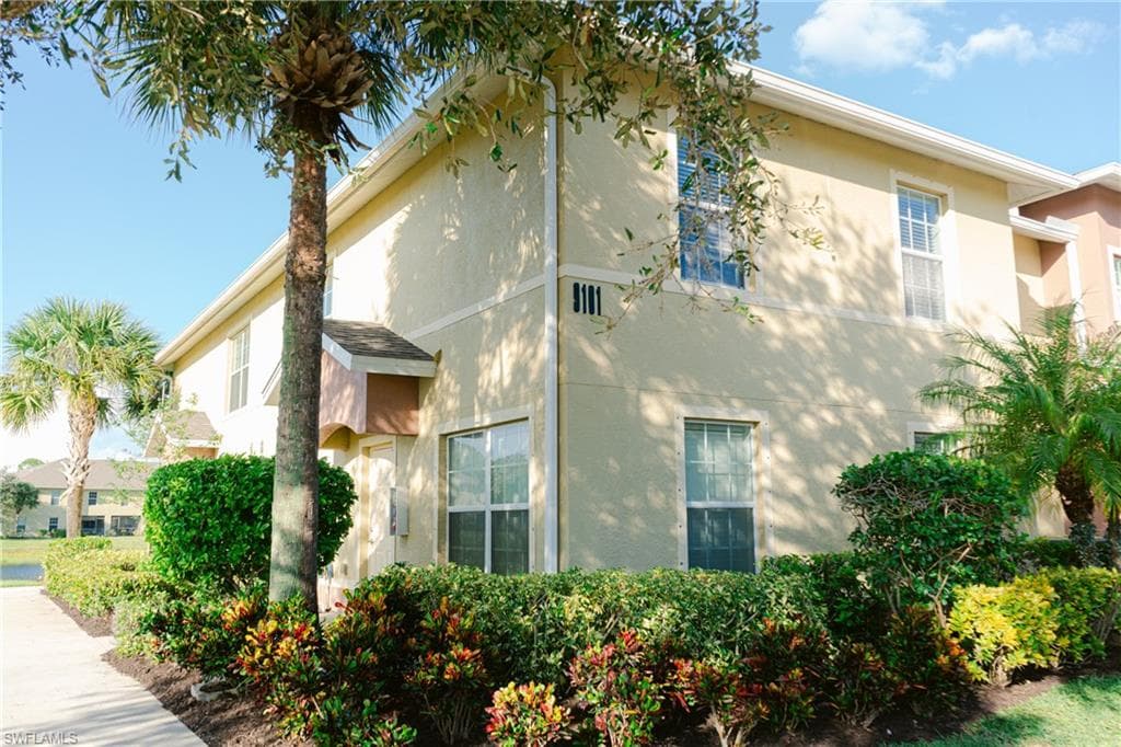 9101 Gervais CIR 1702 NAPLES, FL 34120
