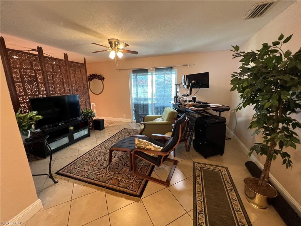 3284 Royal Canadian TRCE 4 FORT MYERS, FL 33907