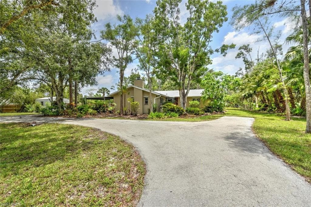 15601 Briarcliff LN FORT MYERS, FL 33912