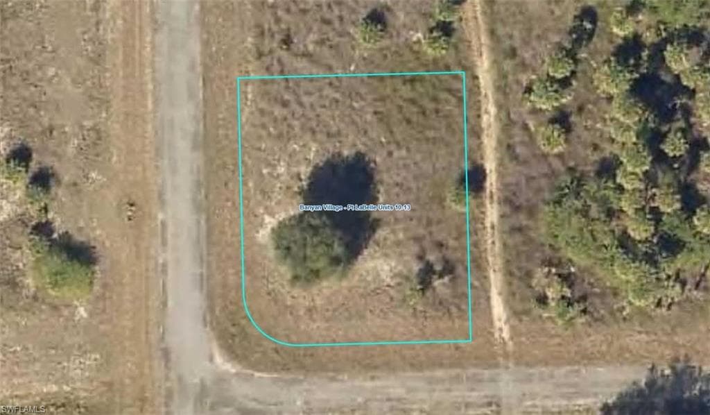 200 Alan Shepard TER E LABELLE, FL 33935