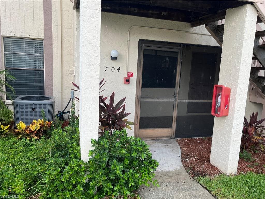 9380 Lennex LN 704 FORT MYERS, FL 33919