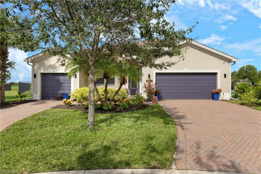 15501 Pricklegrass CT ALVA, FL 33920