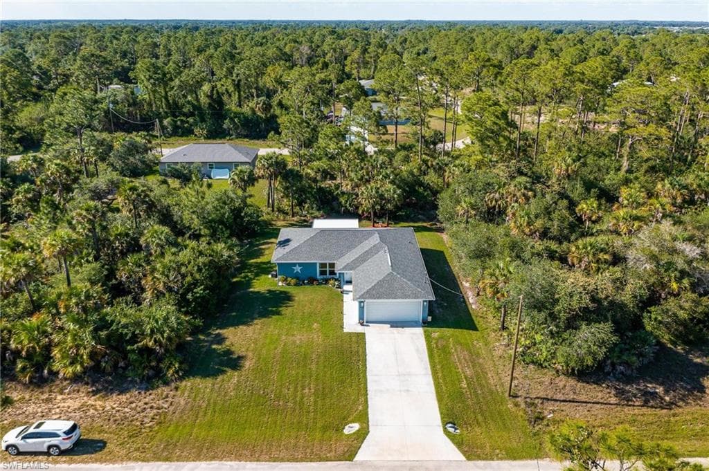 6040 S Moss CIR LABELLE, FL 33935