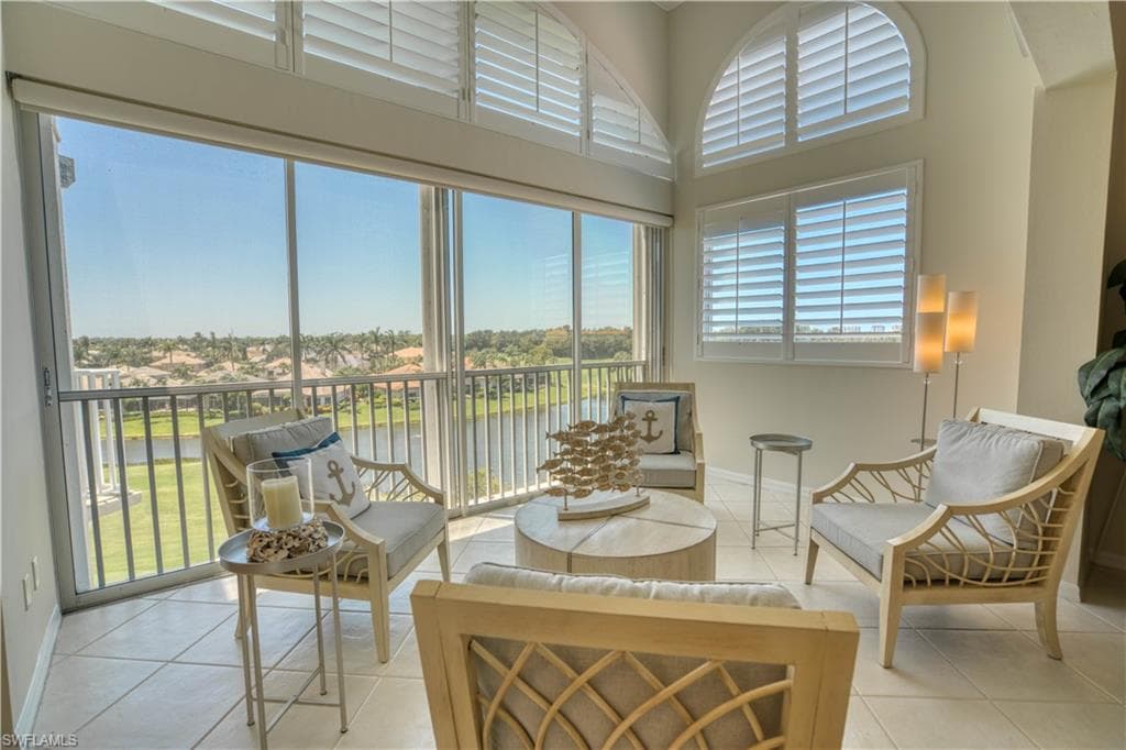 1540 Clermont DR 403 NAPLES, FL 34109