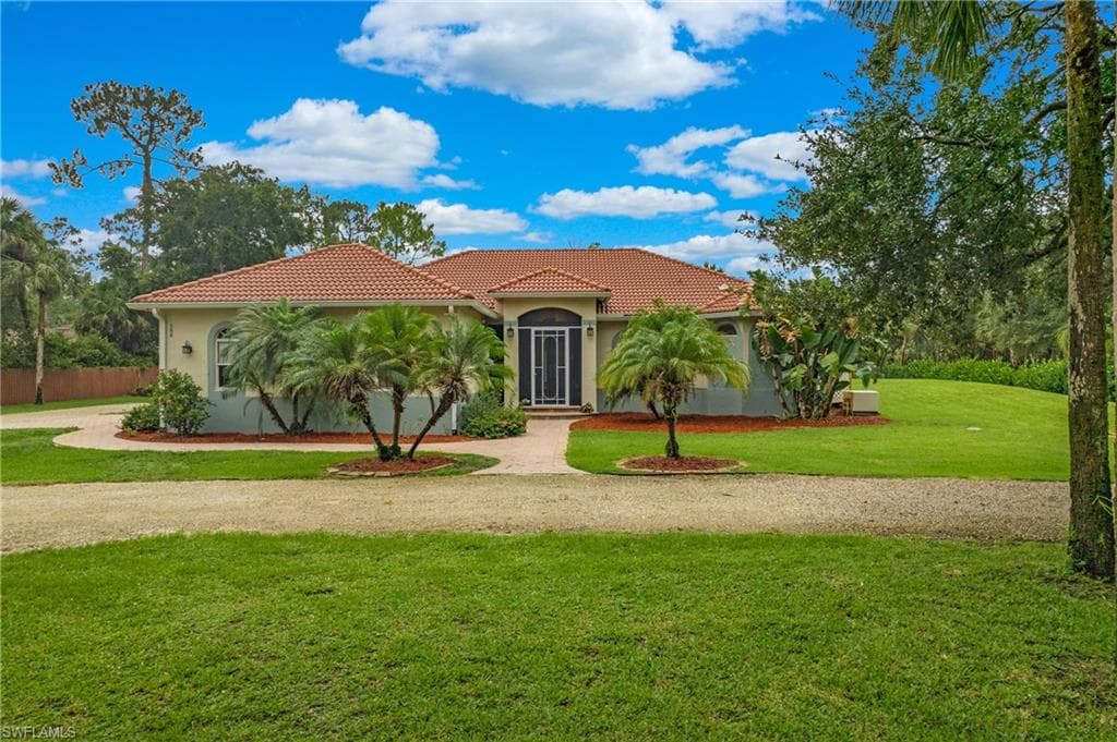 588 33rd AVE NW NAPLES, FL 34120