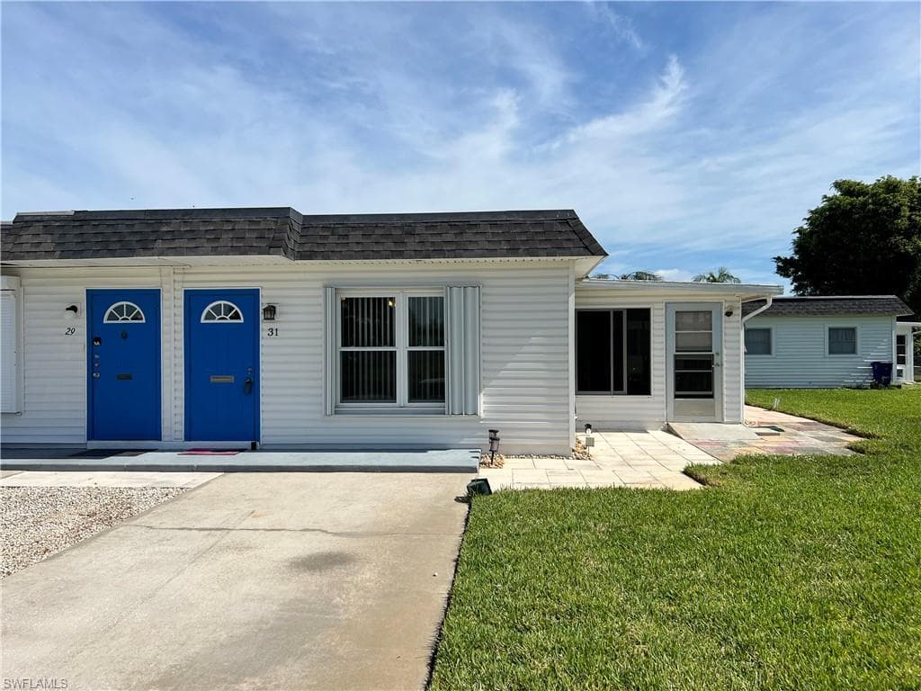 31 Hamlin CT LEHIGH ACRES, FL 33936