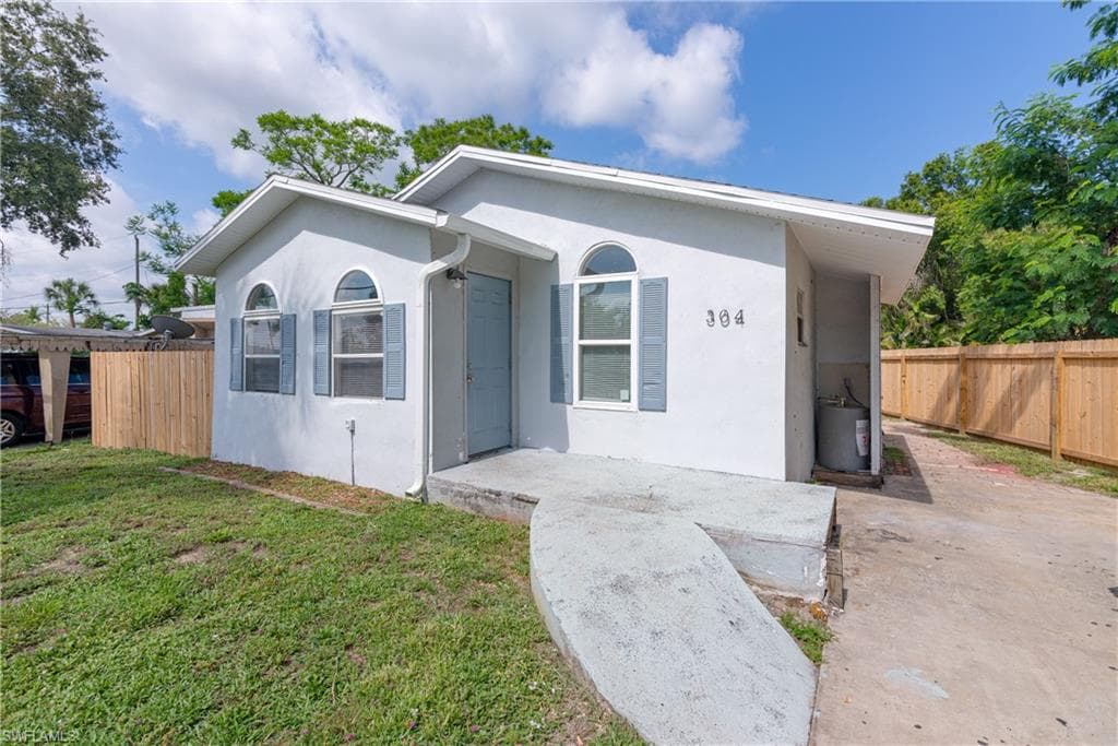 304 Kingston DR FORT MYERS, FL 33905