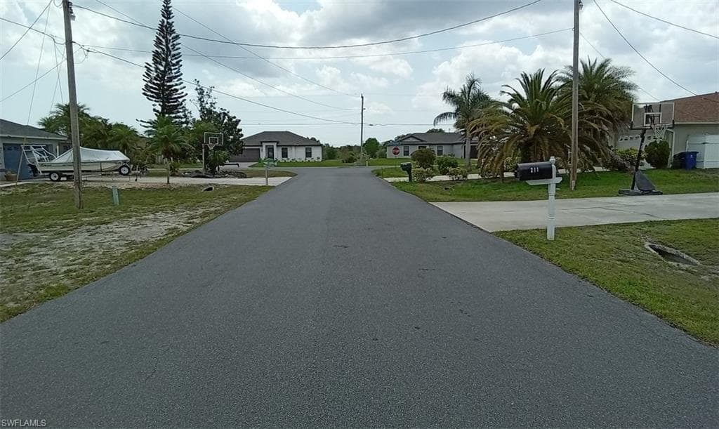 210 Des Cartes ST FORT MYERS, FL 33913